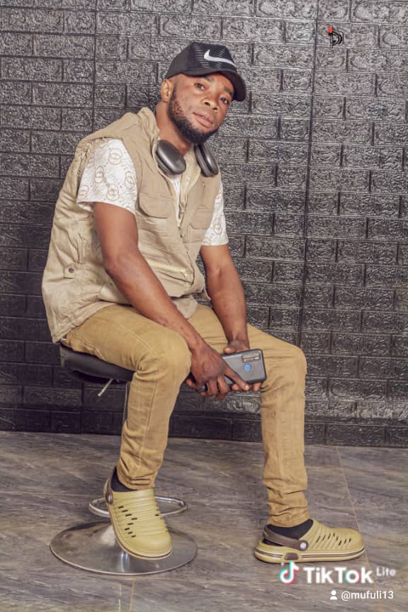 Moses Mufuli – Yaweh